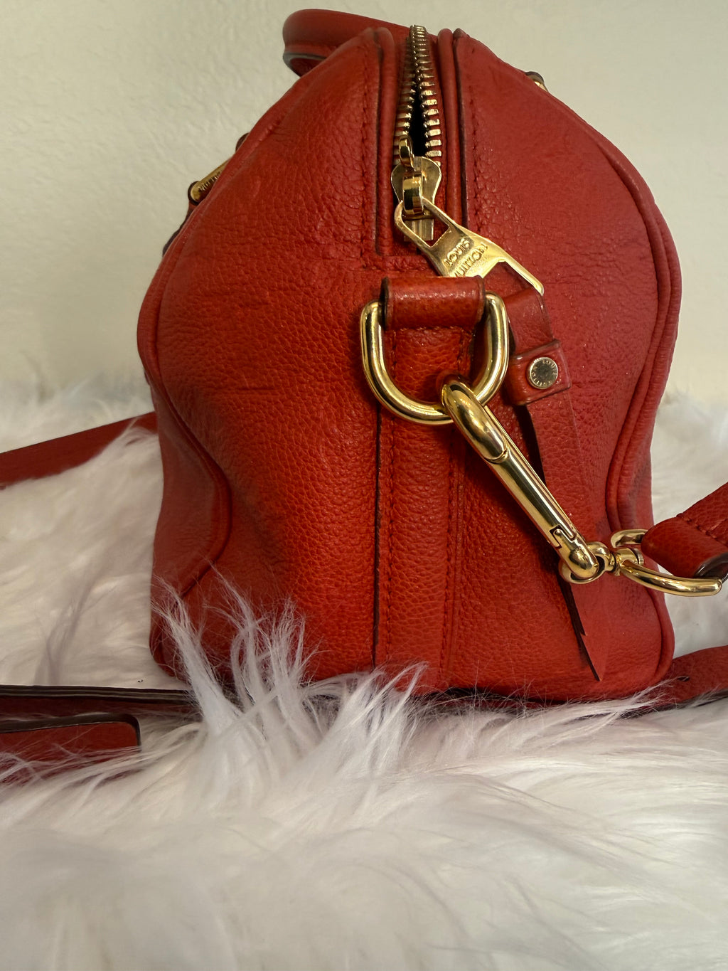 Louis Vuitton Speedy Bandoulière 25
Red Monogram Empreinte Leather Crossbody Bag