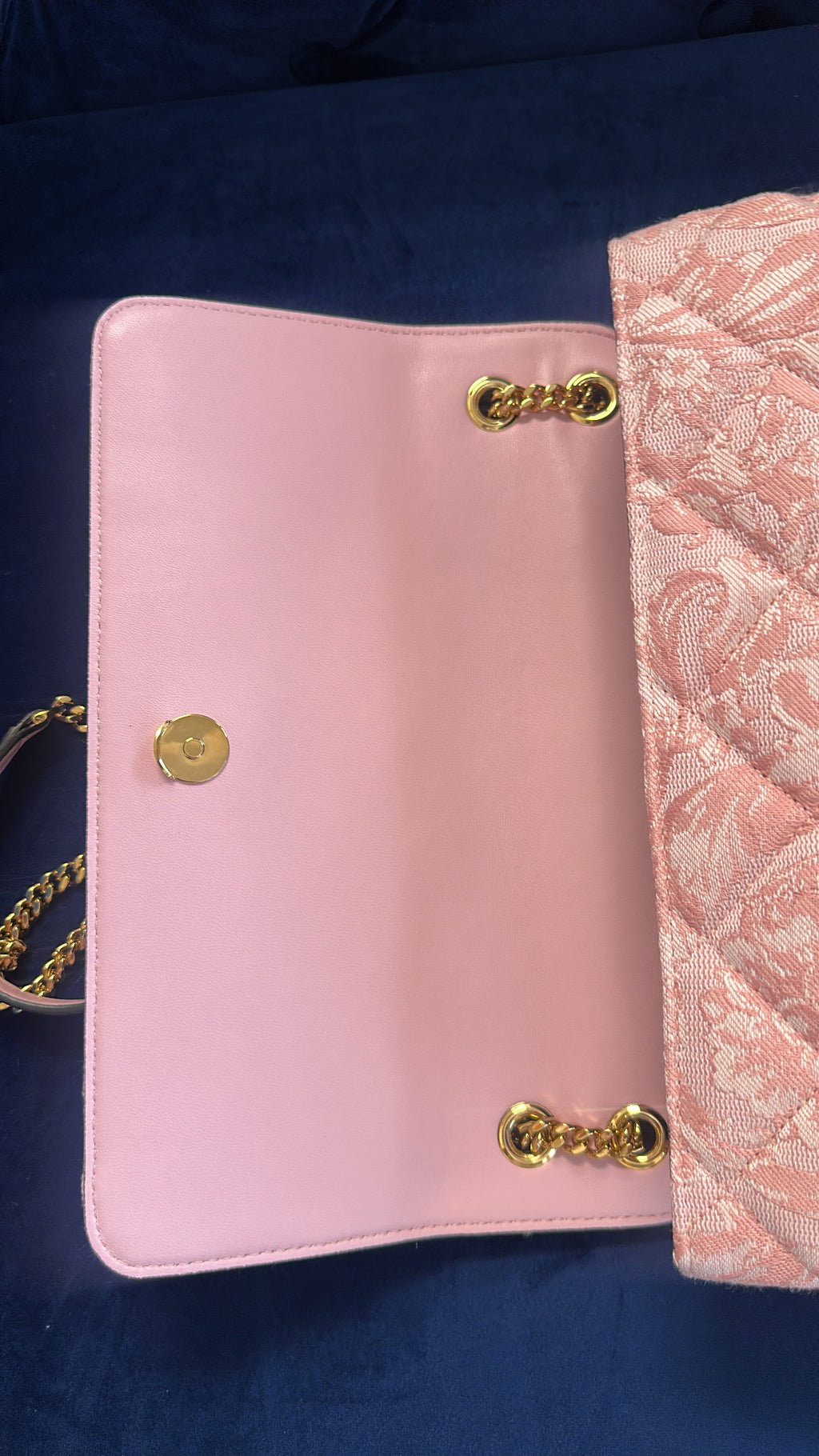 VERSACE La Medusa Baroque Jacquard Shoulder Bag – Pink & Gold Hardware