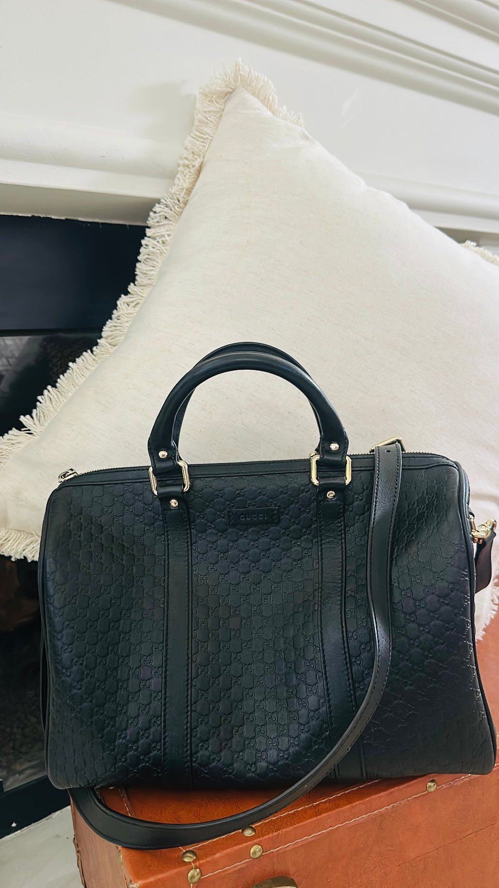 GUCCI Joy Boston Bag Black Microguccissima Leather – Gucci Leather Travel/Work Satchel with Shoulder Strap