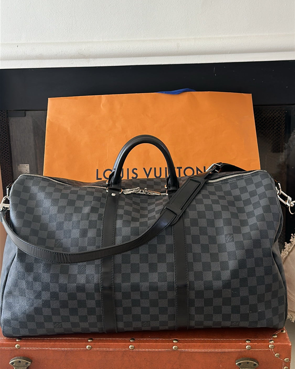 Louis Vuitton Keepall Bandoulière 55 Damier Graphite Travel Bag