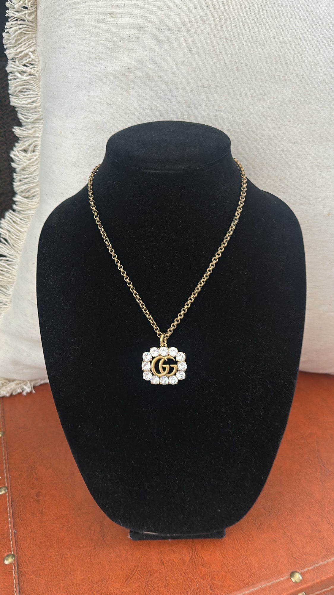 GUCCI GG Marmont Crystal Logo Necklace – Gold Tone Double G Pendant