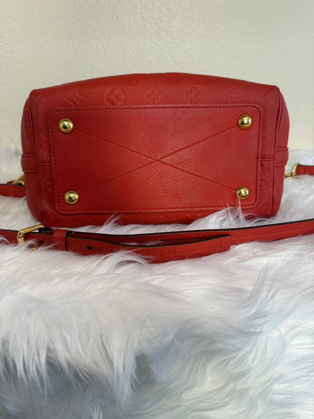 Louis Vuitton Speedy Bandoulière 25
Red Monogram Empreinte Leather Crossbody Bag