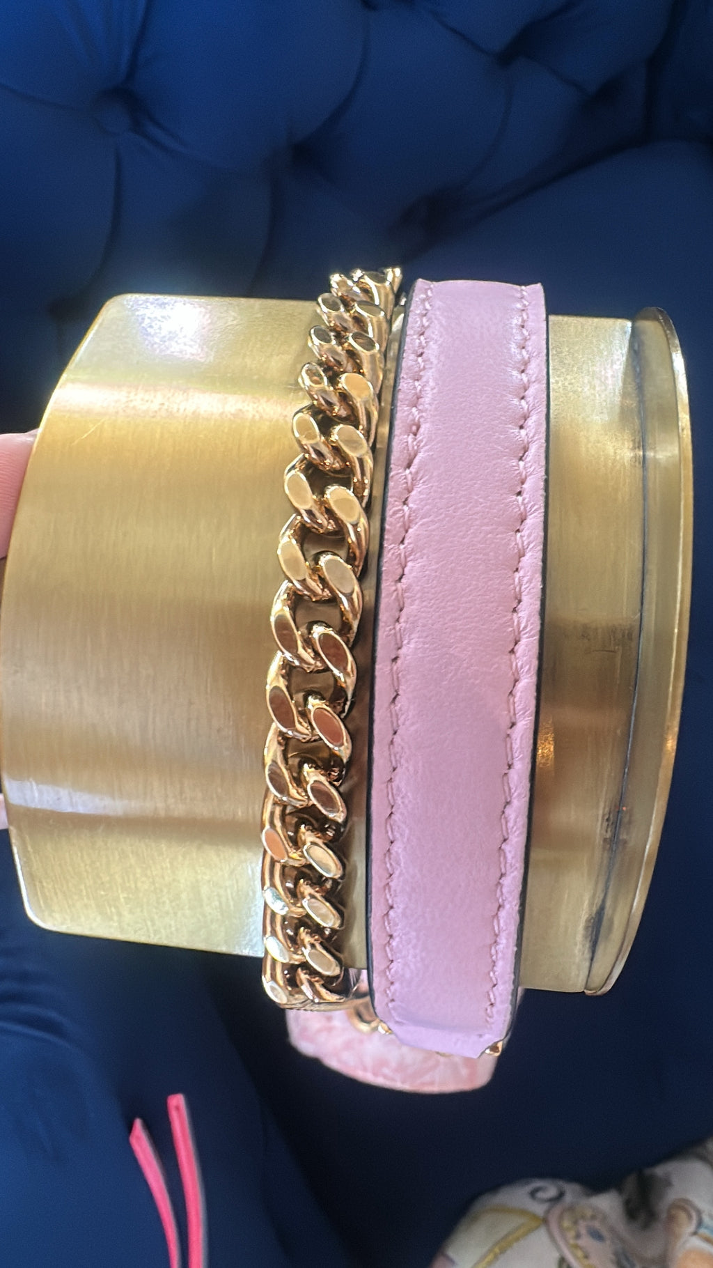 VERSACE La Medusa Baroque Jacquard Shoulder Bag – Pink & Gold Hardware