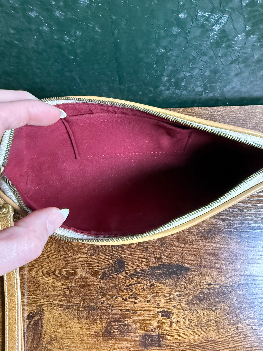 Louis Vuitton Multicolore Blanc Kate Monogram Wristlet Clutch