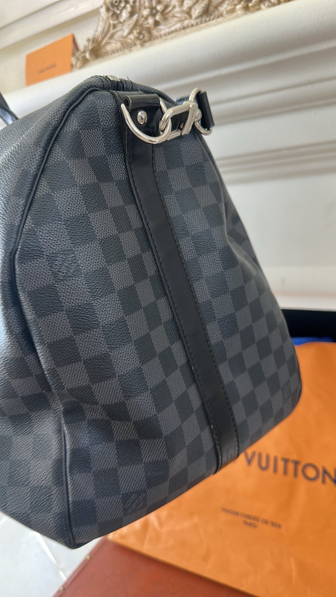 Louis Vuitton Keepall Bandoulière 55 Damier Graphite Travel Bag