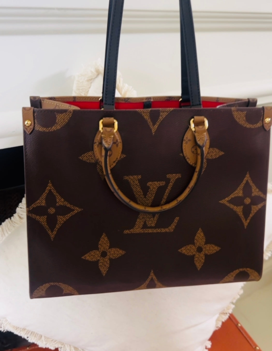 LOUIS VUITTON OnTheGo GM Monogram Reverse Tote