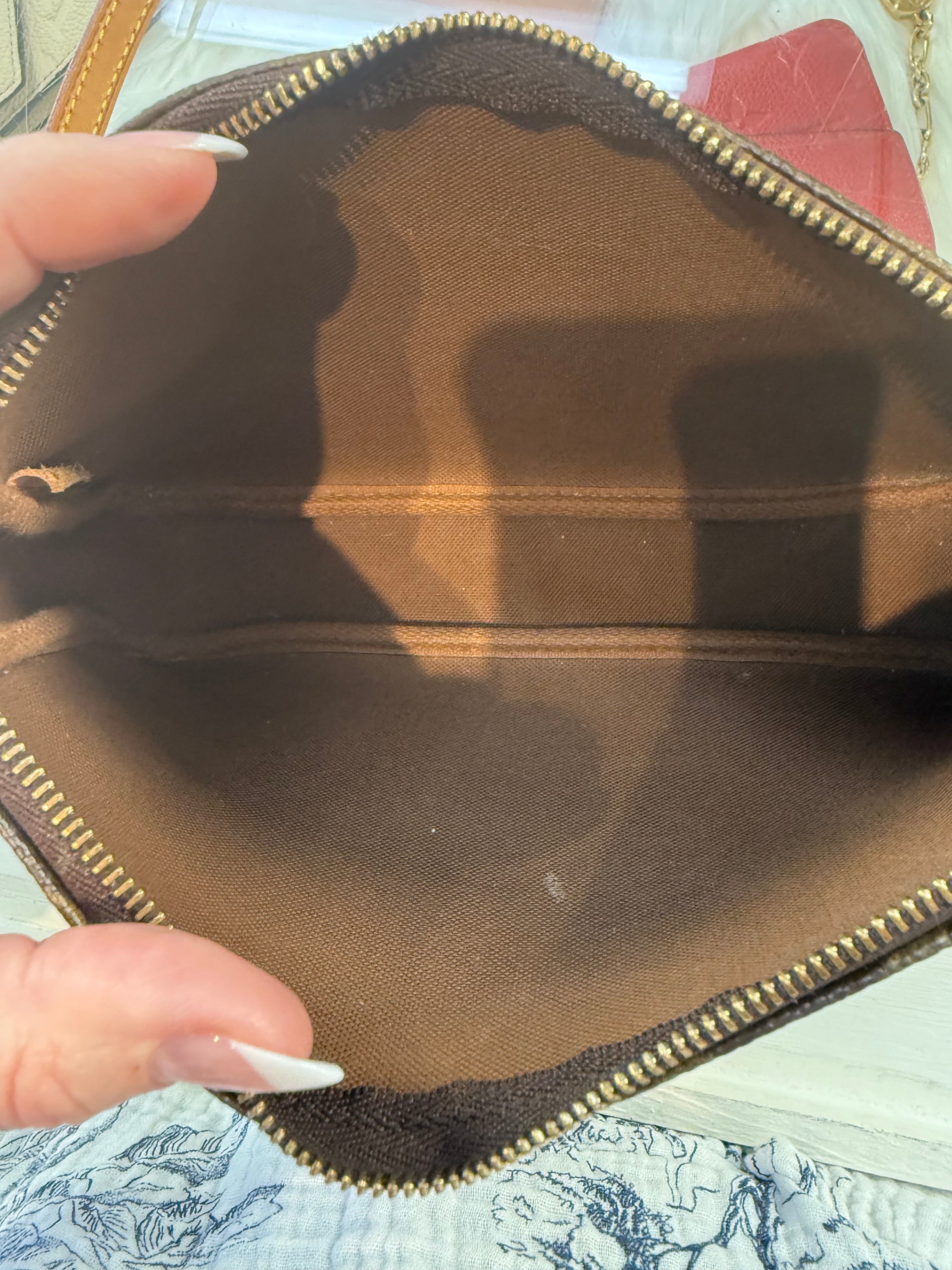 LOUIS VUITTON Pochette Accessoires Monogram Canvas