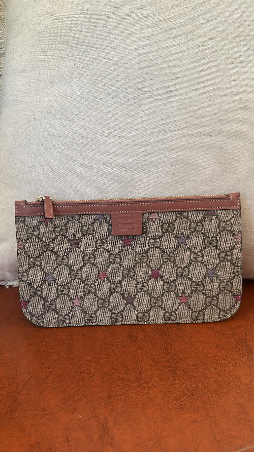 GUCCI GG Supreme Star Print Zip Pouch – Monogram Cosmetic Clutch