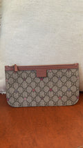 GUCCI GG Supreme Star Print Zip Pouch – Monogram Cosmetic Clutch