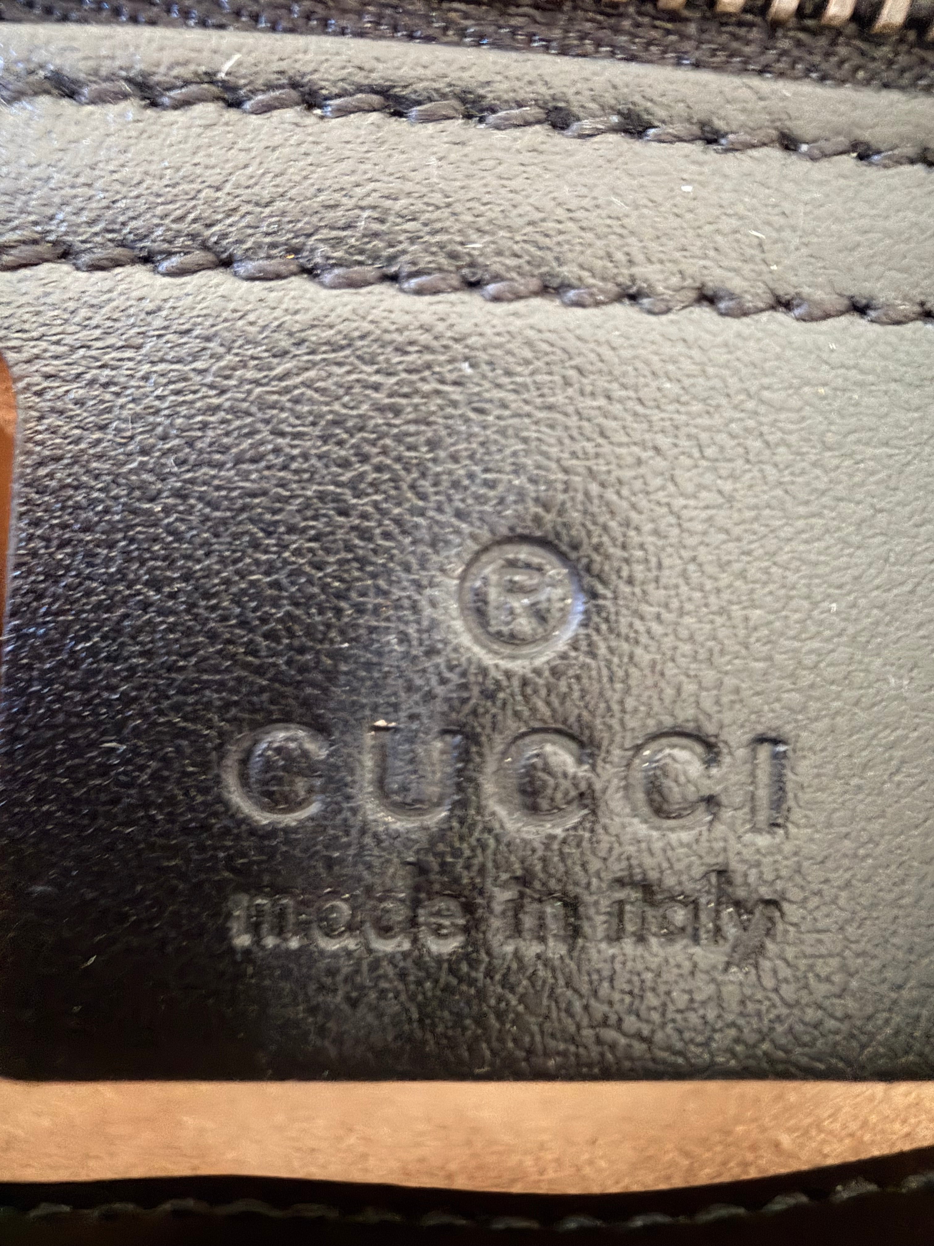Gucci GG Marmont Matelassé Shoulder Bag | Quilted Leather Crossbody | Small Designer Bag
