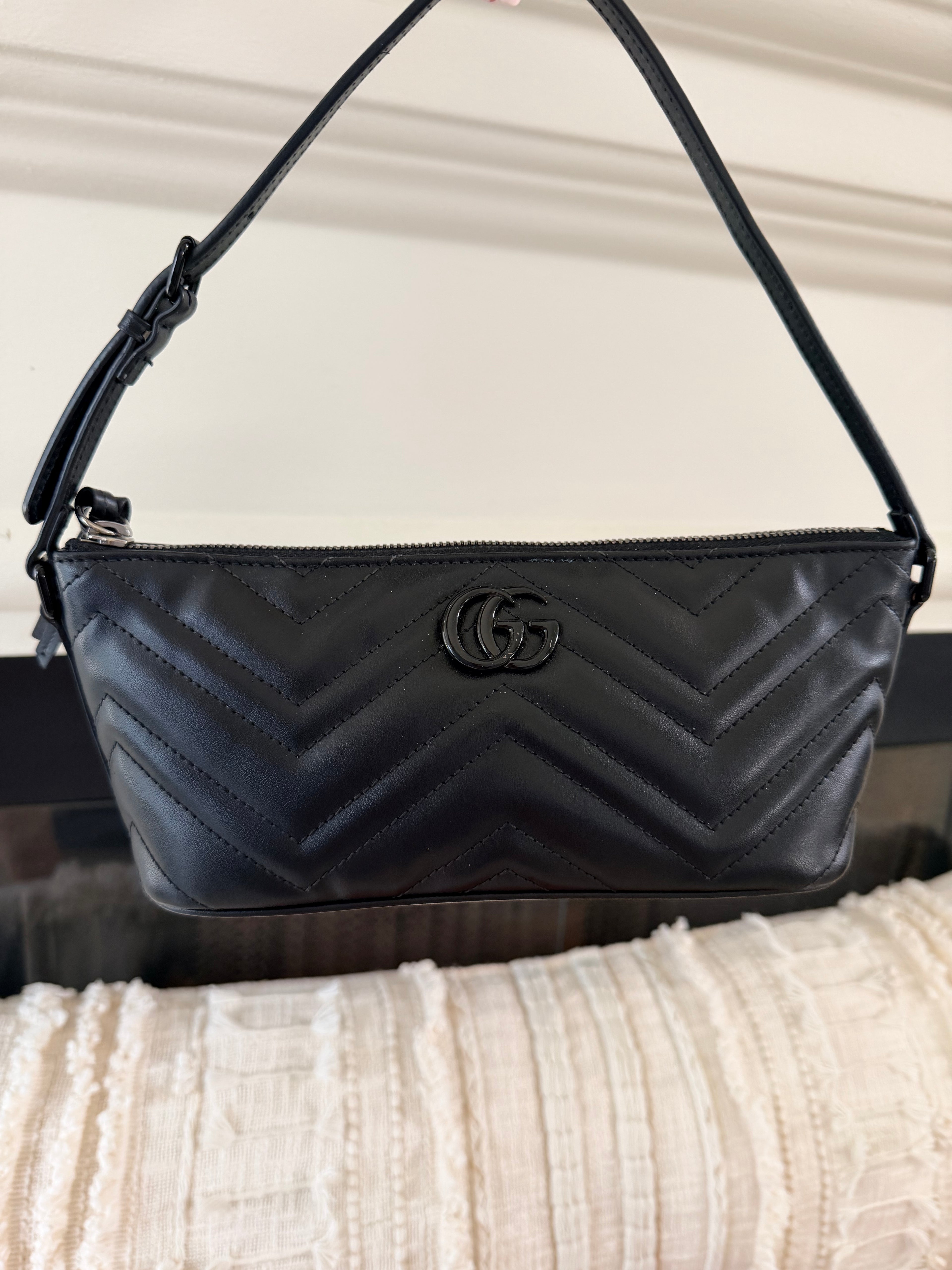 GUCCI GG Marmont Pochette Shoulder Bag Matelasse Leather Small hobo bag