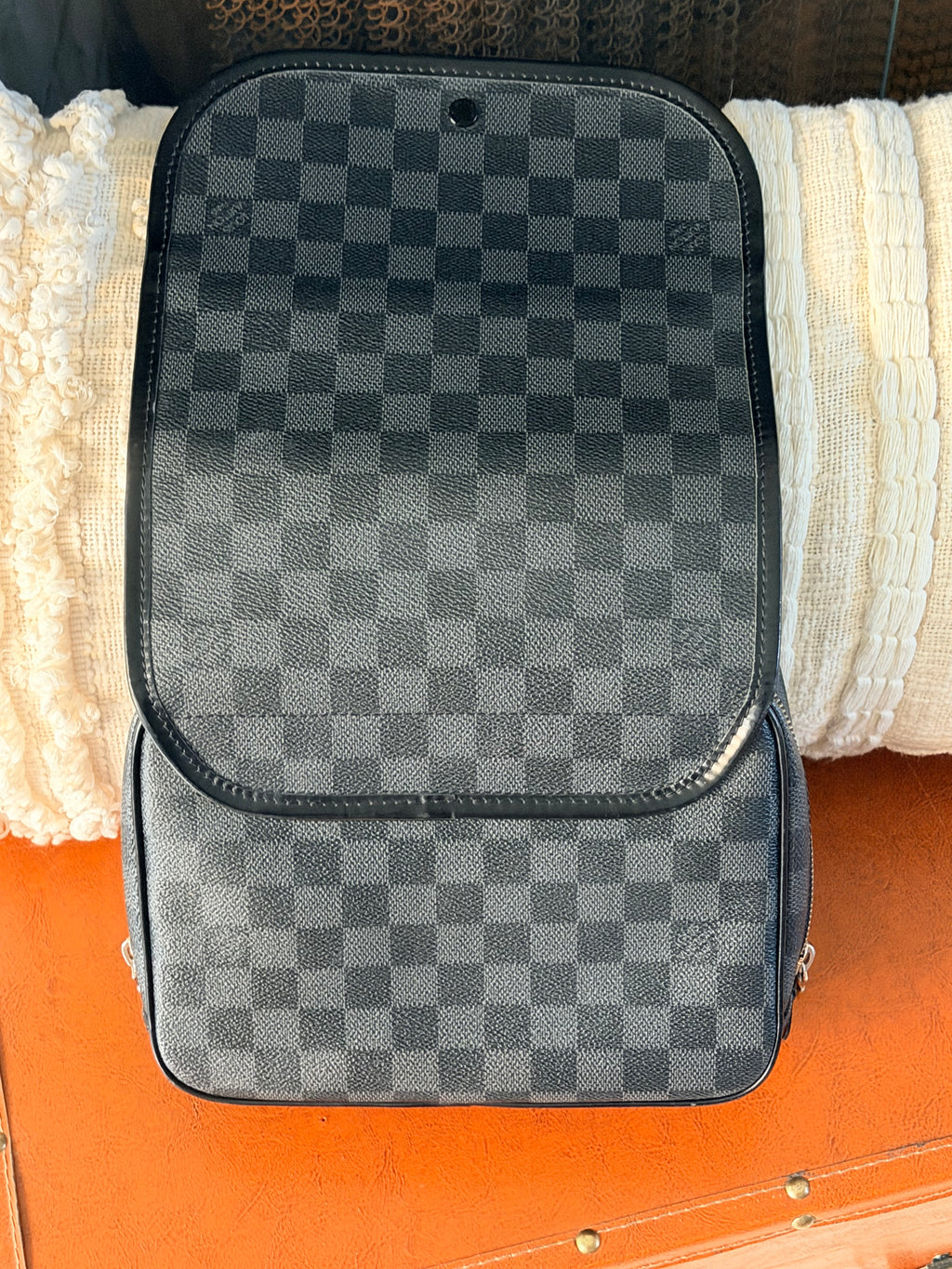 Louis Vuitton Damier Graphite Hanging Toiletry Kit Pouch