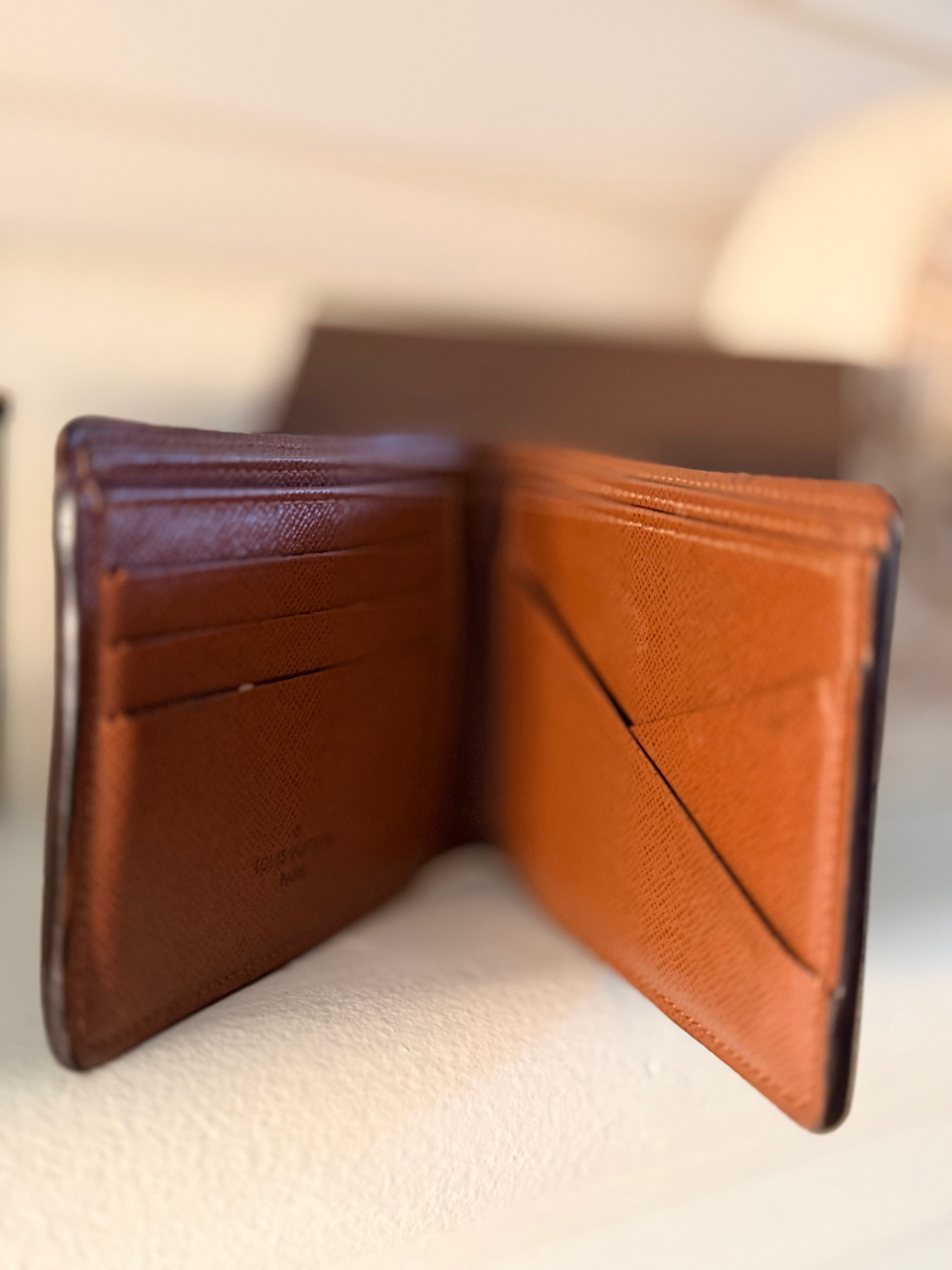 Louis Vuitton Bifold Monogram wallet