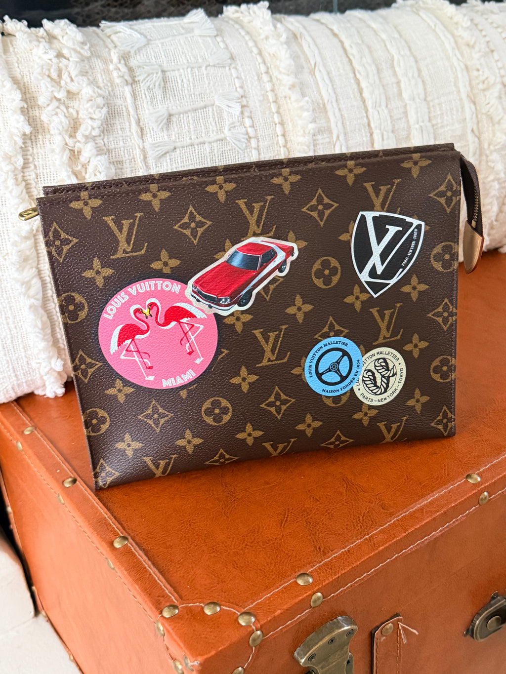 LOUIS VUITTON Limited Edition Monogram Canvas World Tour toiletry 26 Cosmetic Pouch
