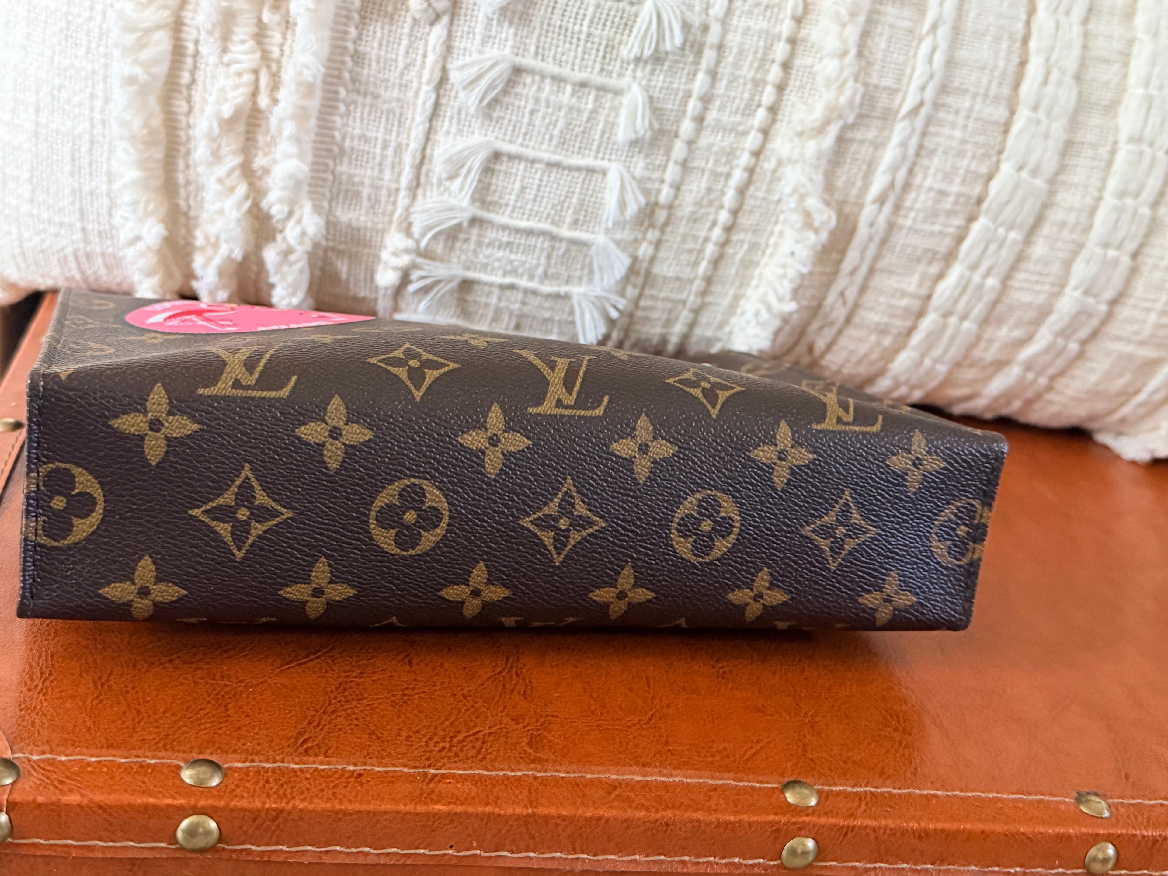LOUIS VUITTON Limited Edition Monogram Canvas World Tour toiletry 26 Cosmetic Pouch