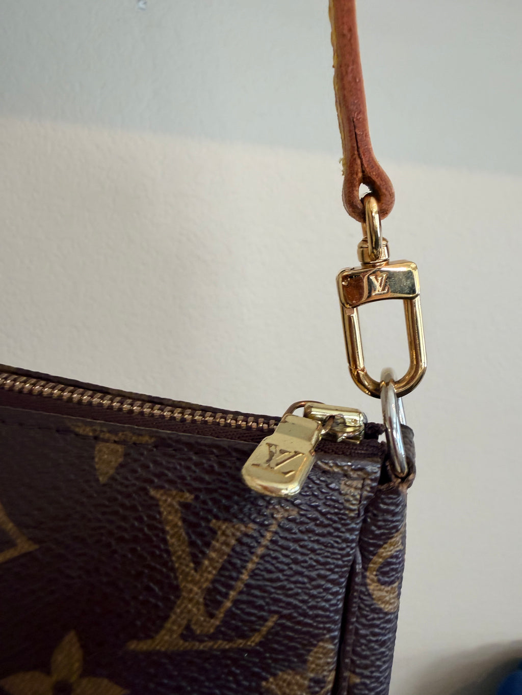 LOUIS VUITTON Pochette Accessoires Monogram Canvas