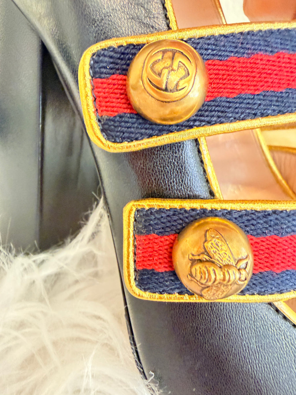 GUCCI Mary Jane pumps 💙