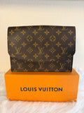 Louis Vuitton Monogram clutch