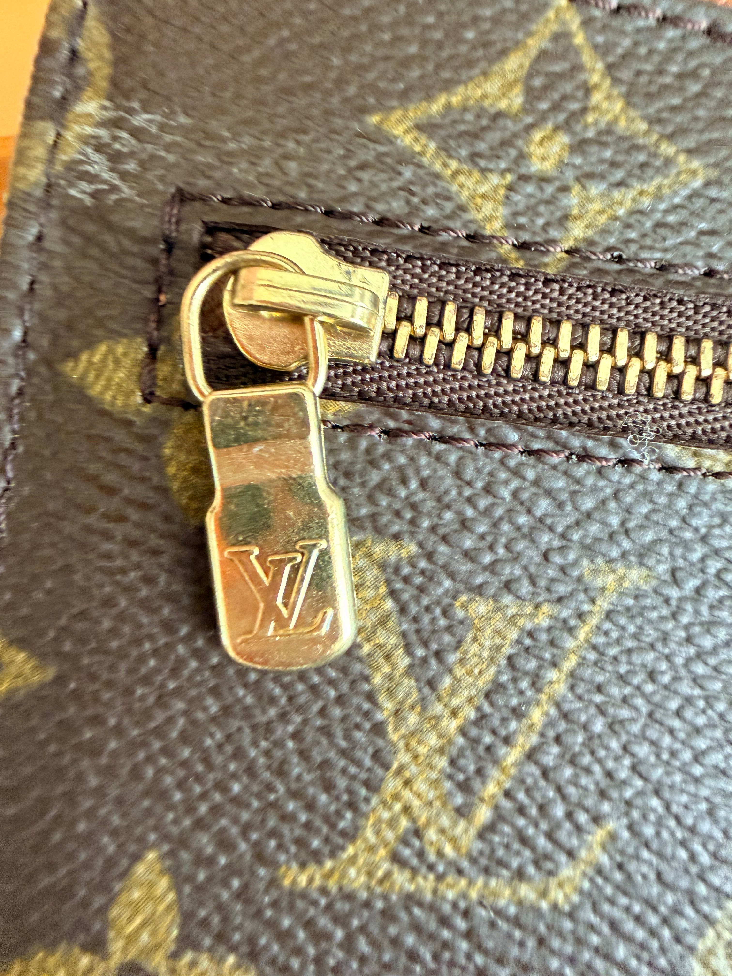 Louis Vuitton Monogram clutch