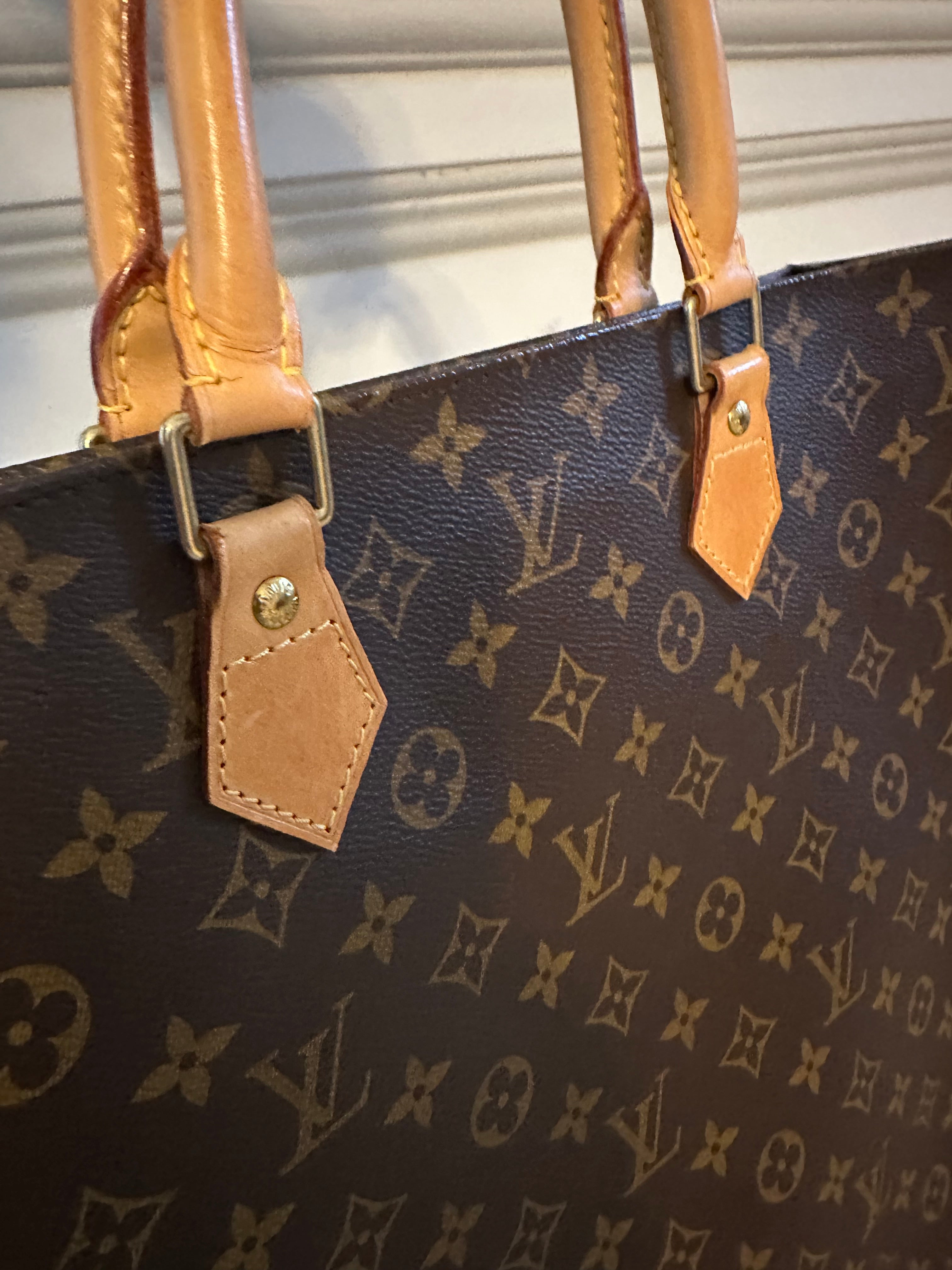 LOUIS VUITTON Sac Plat Tote – Monogram Canvas with Vachetta Handles