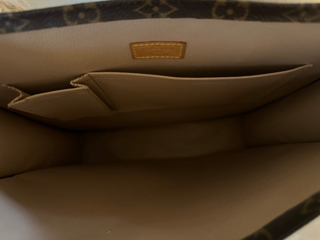 LOUIS VUITTON Sac Plat Tote – Monogram Canvas with Vachetta Handles