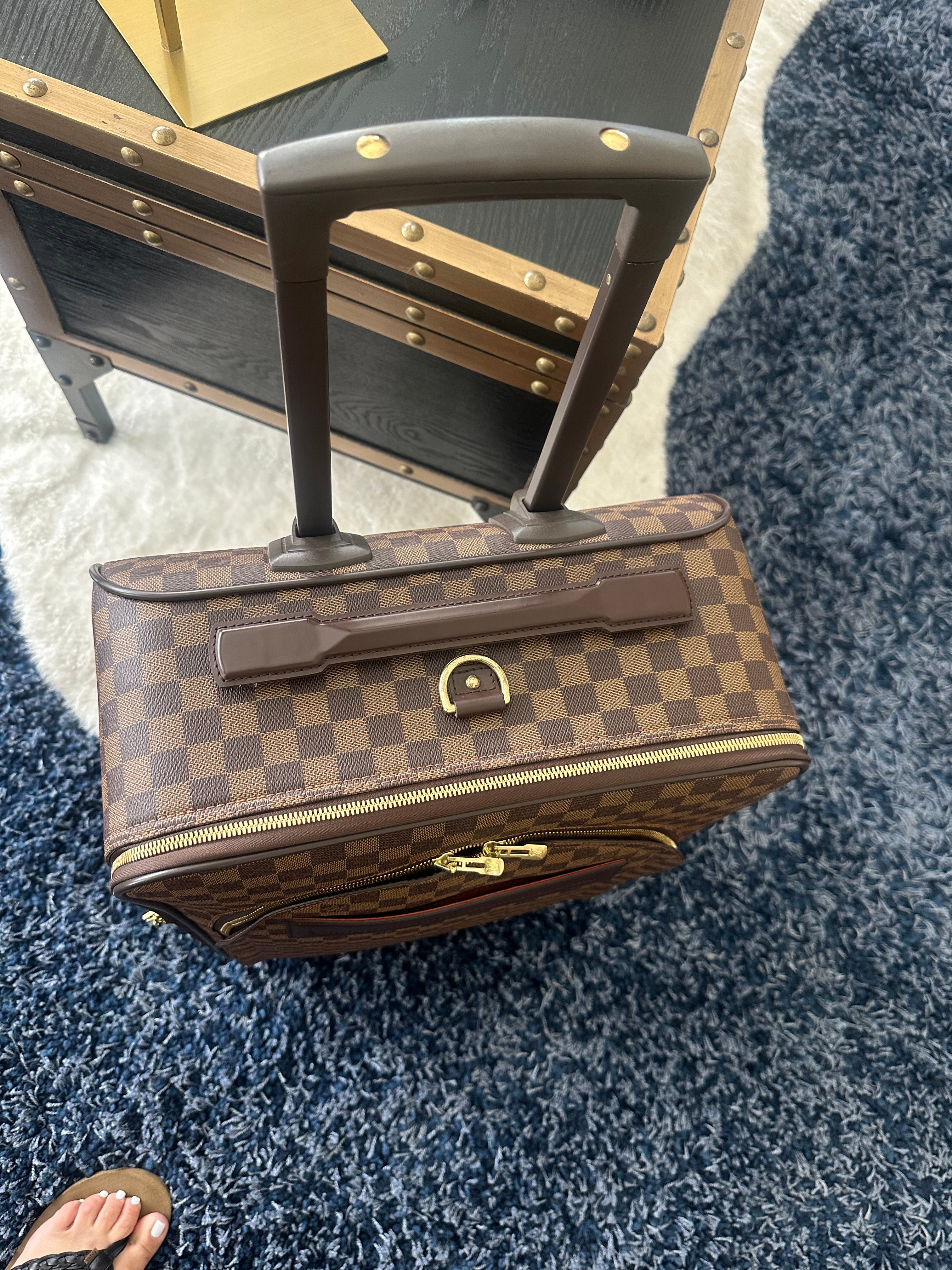 LOUIS VUITTON Pegase Business Luggage Damier