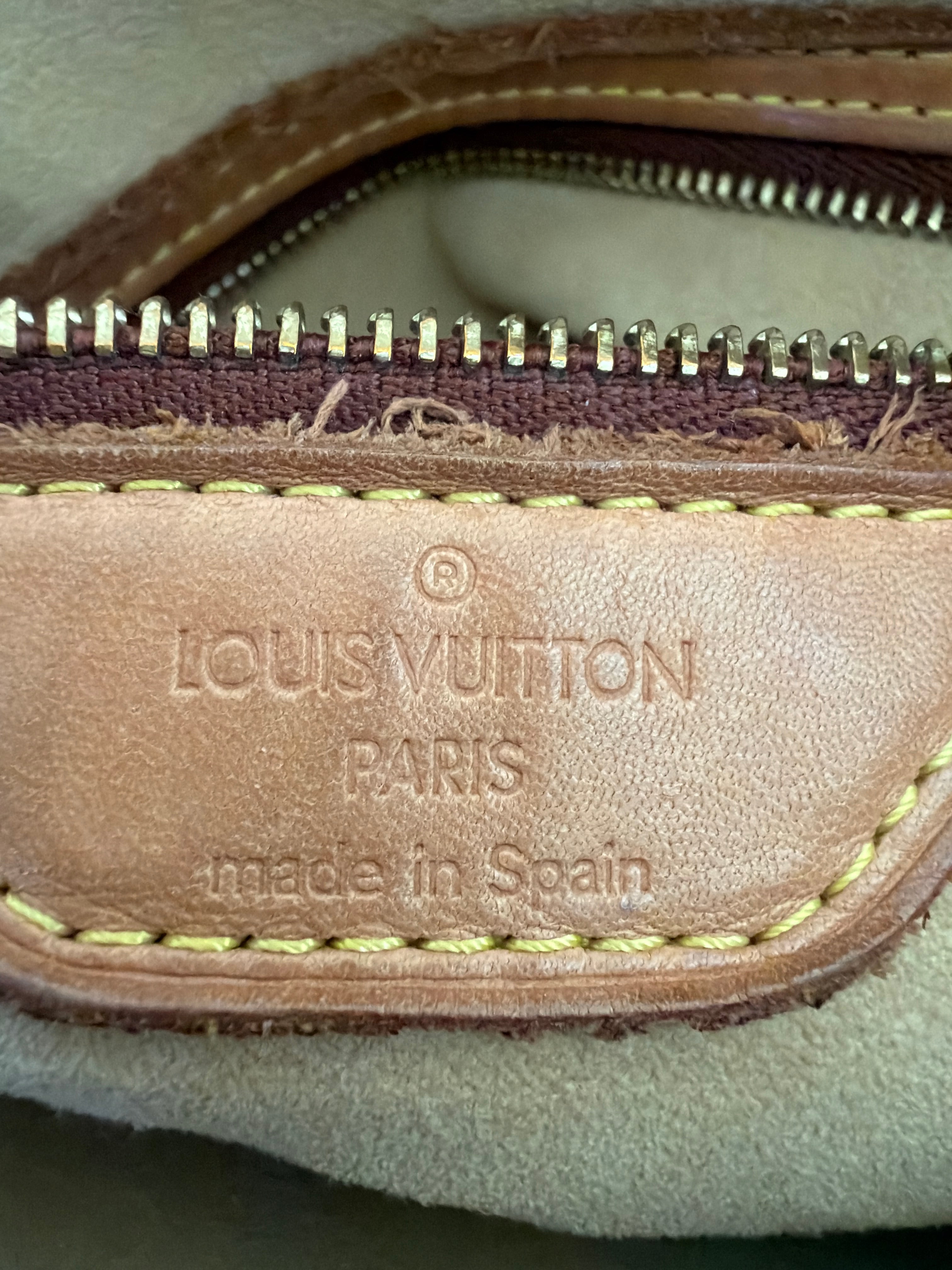 Louis Vuitton Looping Shoulder Bag
