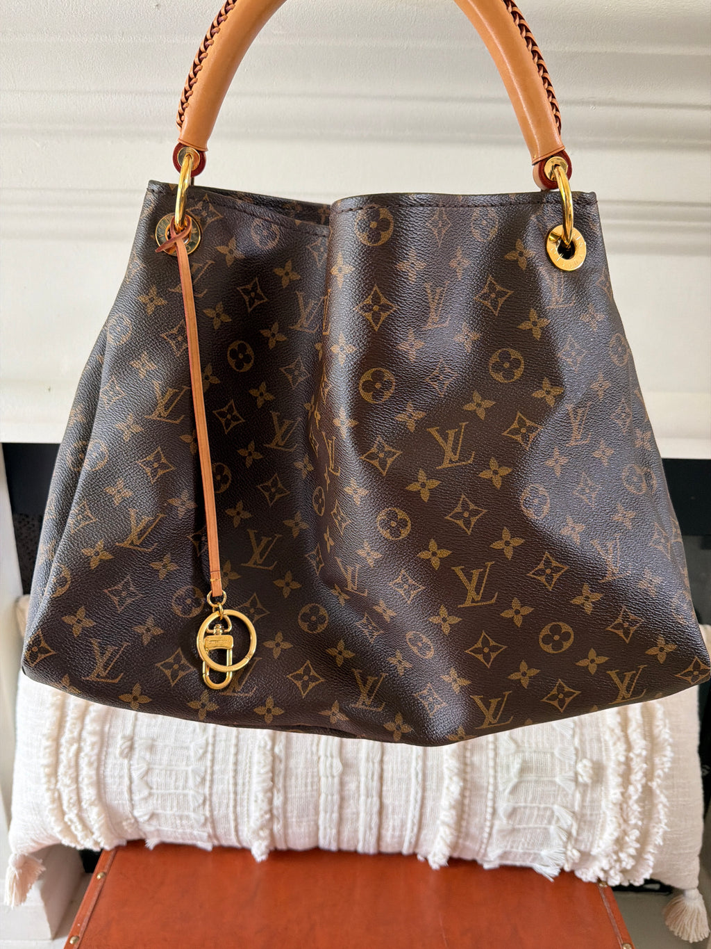 Louis Vuitton Artsy MM Monogram Canvas Hobo Bag | Leather Handle | Boho Luxury Classic
