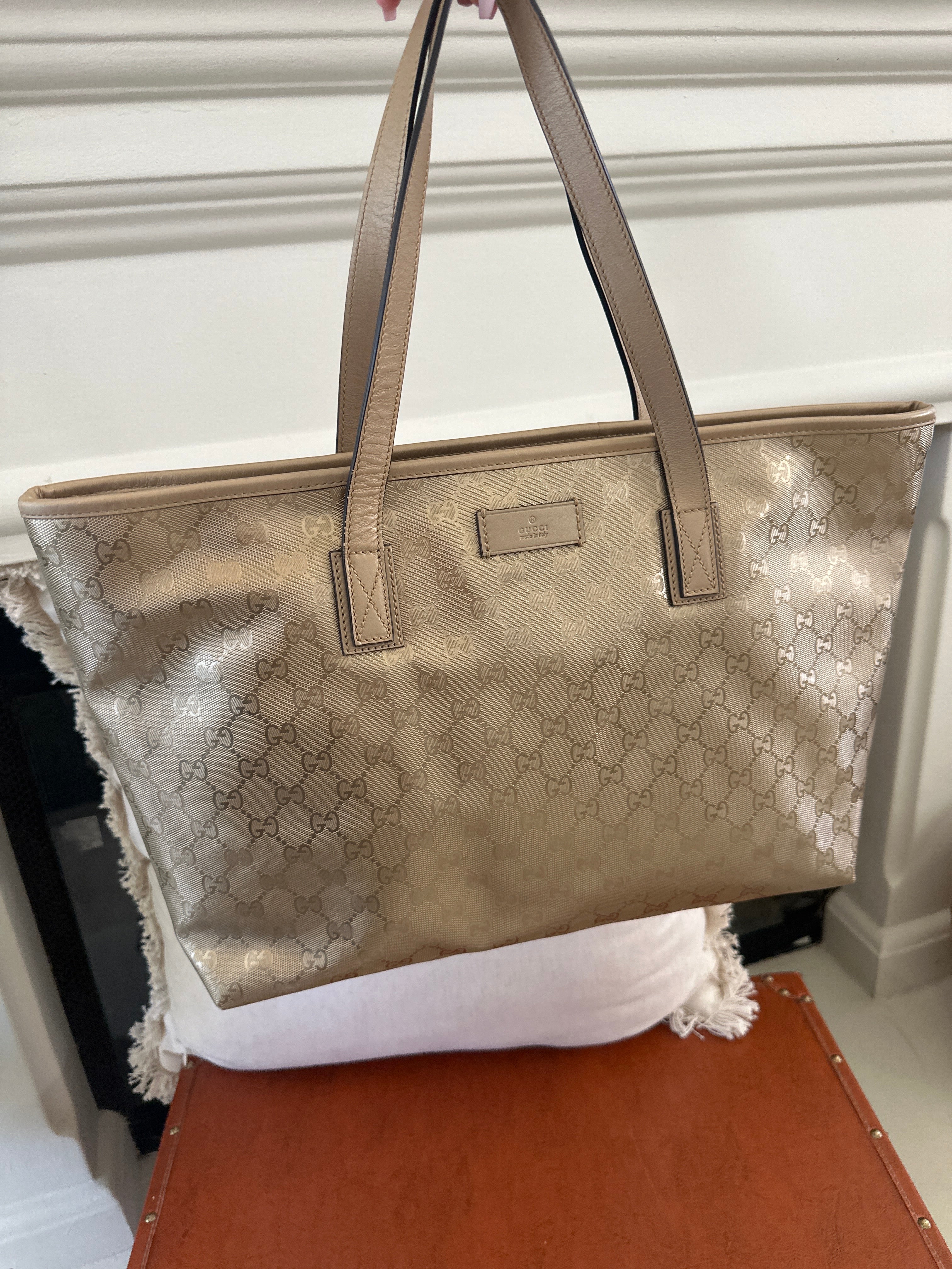 GUCCI Gold GG Imprime Supreme Tote