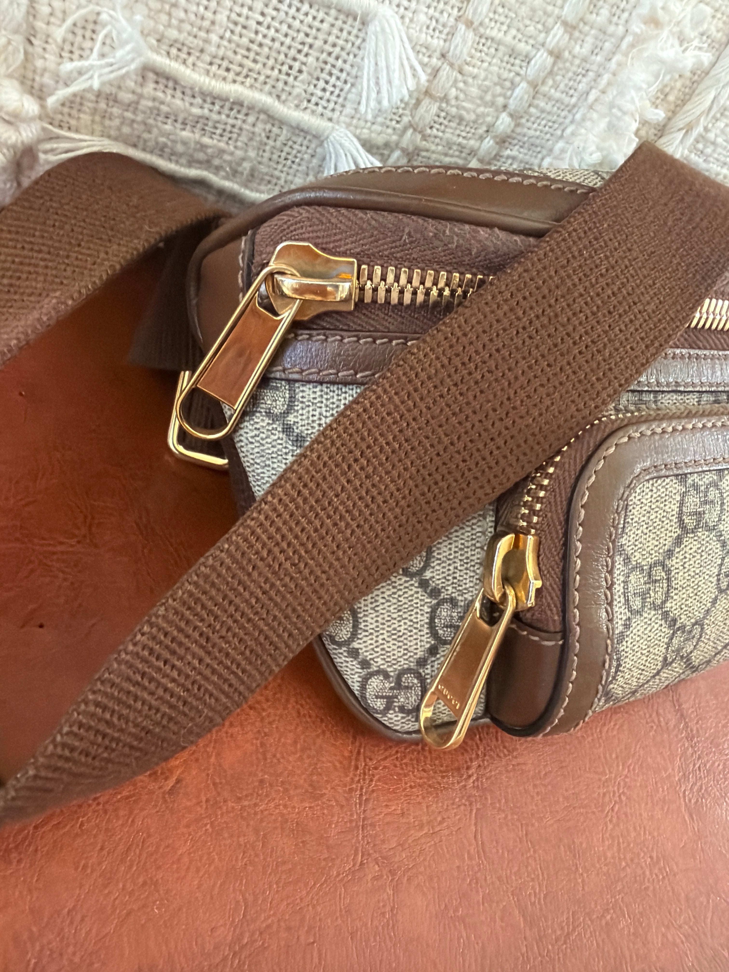 GUCCI GG Supreme Belt Bag