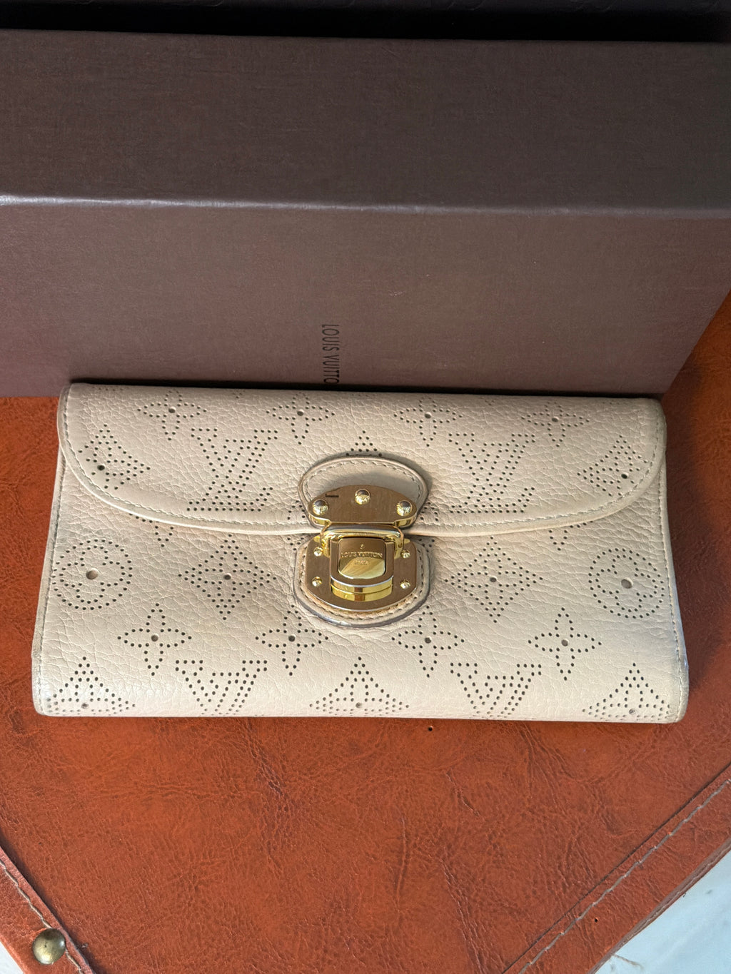 Louis Vuitton Portefeuille Amelia Mahina Trifold Wallet