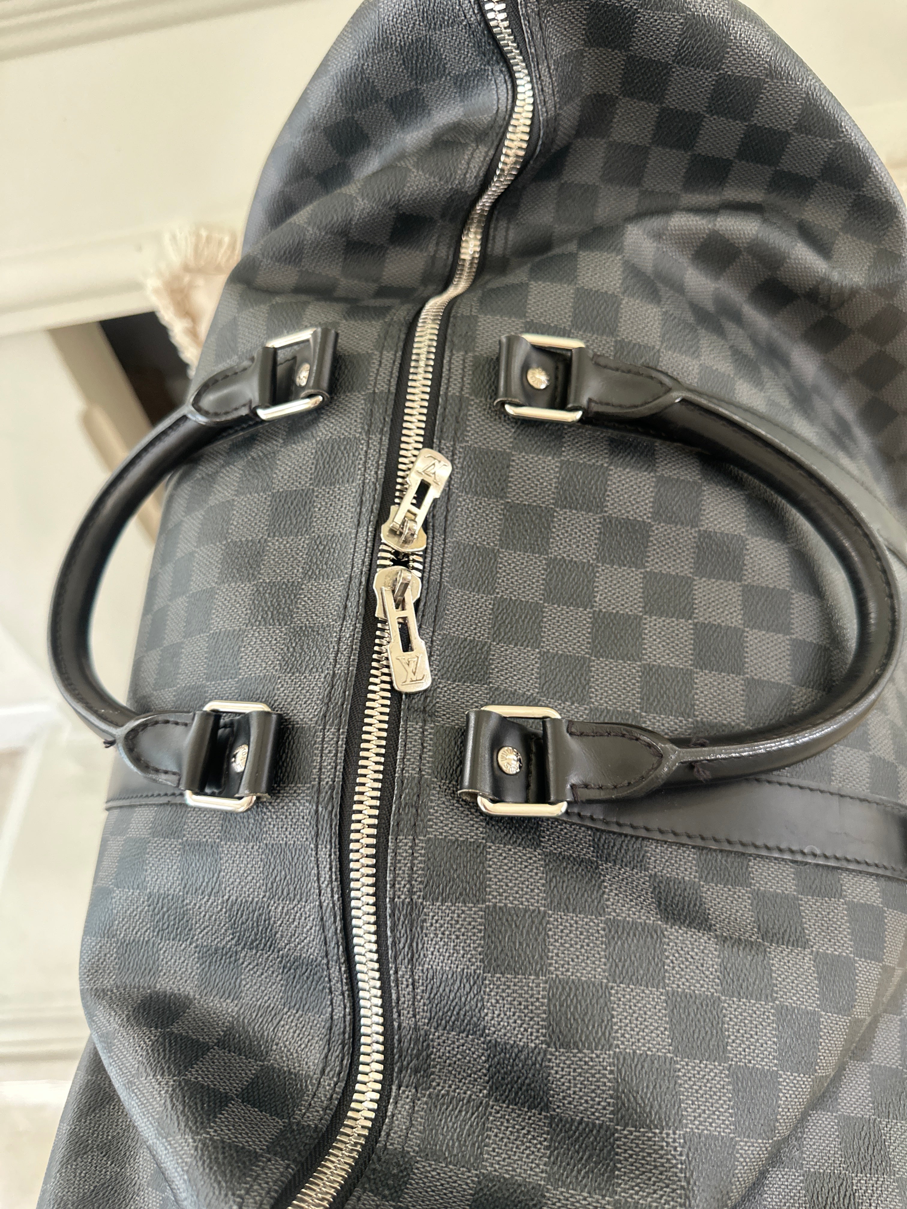 Louis Vuitton Keepall Bandoulière 55 Damier Graphite Travel Bag