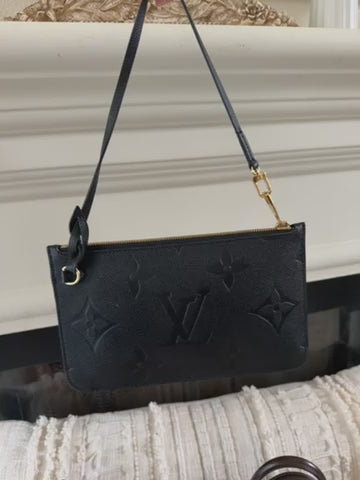 Louis Vuitton Monogram Giant Neverfull Pouch